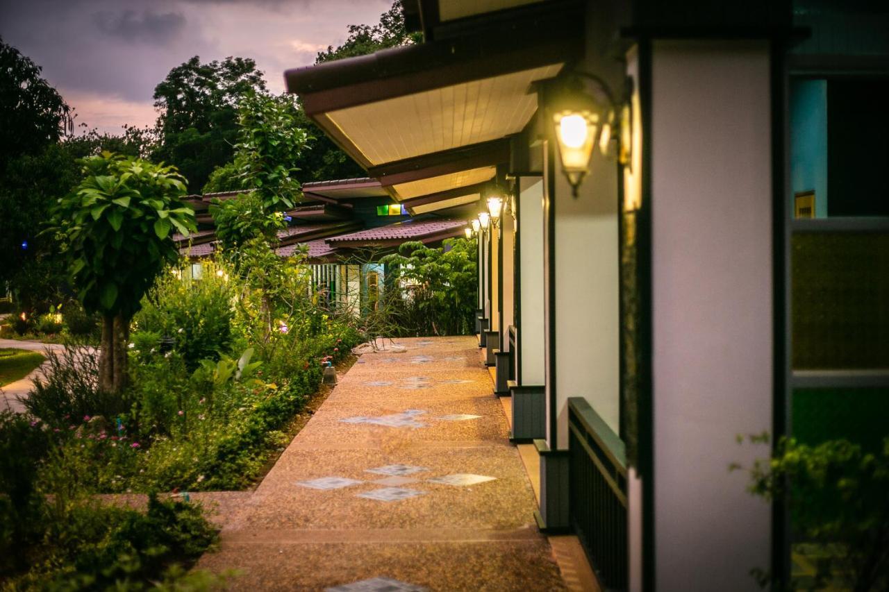 Loft Vintage Chalet Resort Ko Lanta Dış mekan fotoğraf