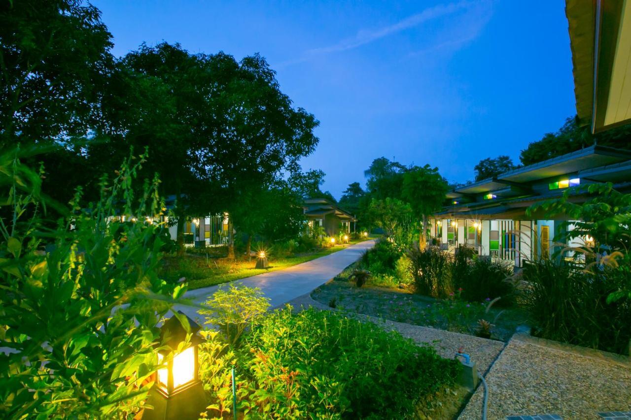 Loft Vintage Chalet Resort Ko Lanta Dış mekan fotoğraf